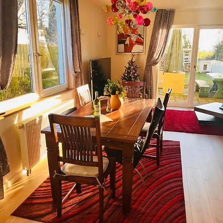 Ganzes Haus Mit 3 Zimmern Und Bis 7 Personen Lejlighed